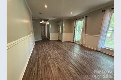 6832 Delta Lake Drive, Charlotte, NC 28215 - Photo 4