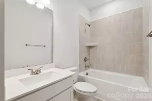 5106 Orchardview Wy, Charlotte, NC 28216 - Photo 16