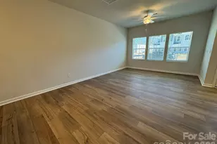 5106 Orchardview Wy, Charlotte, NC 28216 - Photo 4