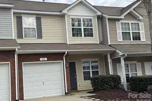 422 Delta Dr, Fort Mill, SC 29715 - Photo 2
