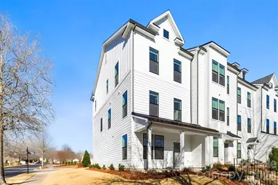 604 District Court, Fort Mill, SC 29708 - Photo 1