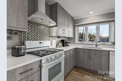 321 Britton Creek Drive, Hendersonville, NC 28791 - Photo 6