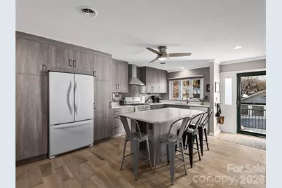 321 Britton Creek Drive, Hendersonville, NC 28791 - Photo 4