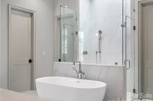 1650 Maryland Ave, Charlotte, NC 28209 - Photo 10