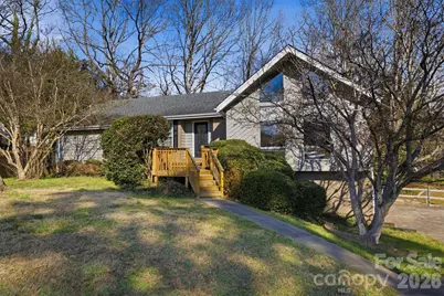 1750 10th Street Court NW, Hickory, NC 28601 - Photo 2