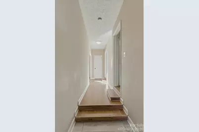 1750 10th Street Court NW, Hickory, NC 28601 - Photo 14