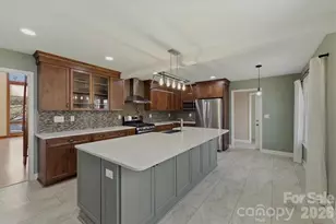 1750 10th St Ct NW, Hickory, NC 28601 - Photo 12