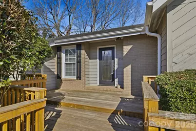 1750 10th Street Court NW, Hickory, NC 28601 - Photo 4