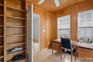 127 Kingfisher Ln, Mills River, NC 28759 - Photo 32