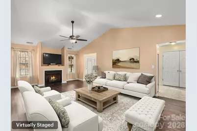 88 Wiltshire Circle, Fletcher, NC 28732 - Photo 4