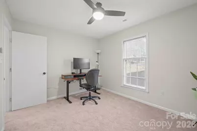 9500 Kent Village Drive, Charlotte, NC 28269 - Photo 30