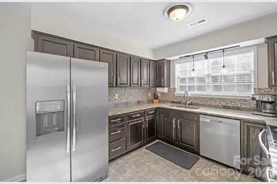 9500 Kent Village Drive, Charlotte, NC 28269 - Photo 20