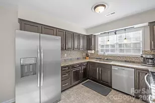 9500 Kent Village Dr, Charlotte, NC 28269 - Photo 20