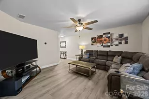 7540 Monarch Birch Ln, Charlotte, NC 28215 - Photo 4