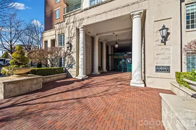 300 W 5th Street #217, Charlotte, NC 28202 - Photo 2