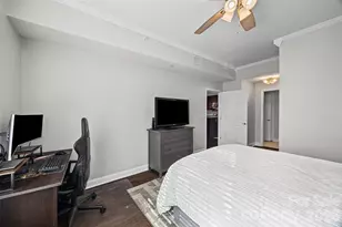 300 W 5th St, Charlotte, NC 28202 - Photo 18