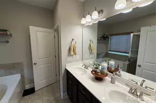 8708 Aspinwall Dr, Charlotte, NC 28216 - Photo 18