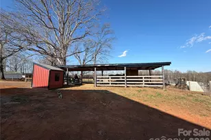 1012 Gregory Dr, Hamptonville, NC 27020 - Photo 34