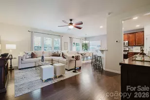 2215 Whitford Ln, Charlotte, NC 28210 - Photo 6