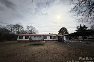 3805 Saluda Rd, Rock Hill, SC 29730 - Photo 2