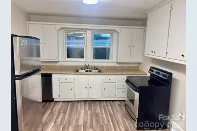 2145 14th Avenue SW, Hickory, NC 28602 - Photo 6