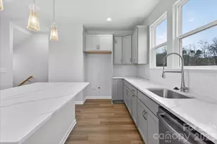 228 Ferebee Pl, Charlotte, NC 28213 - Photo 4