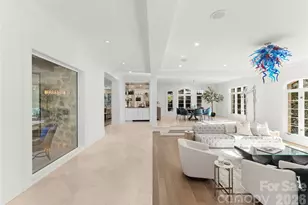 4231 Fox Brook Ln, Charlotte, NC 28211 - Photo 10