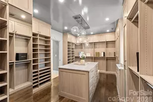 4231 Fox Brook Ln, Charlotte, NC 28211 - Photo 26