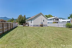 721 Camelot Dr, Waynesville, NC 28786 - Photo 22