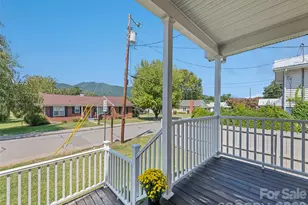 721 Camelot Dr, Waynesville, NC 28786 - Photo 6