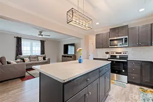 721 Camelot Dr, Waynesville, NC 28786 - Photo 10