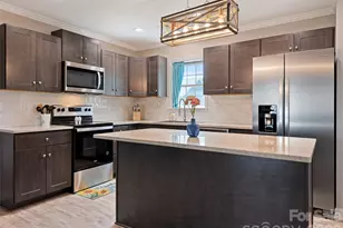 721 Camelot Dr, Waynesville, NC 28786 - Photo 16