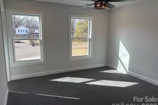 139 Donna Ln, Statesville, NC 28625 - Photo 10