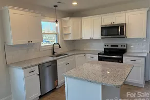 139 Donna Ln, Statesville, NC 28625 - Photo 6