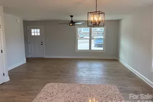 139 Donna Ln, Statesville, NC 28625 - Photo 8