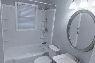 621 Reeves Ct, Charlotte, NC 28208 - Photo 8