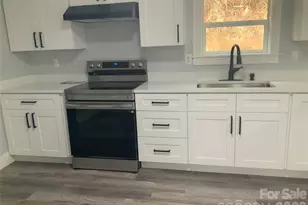 30 Parker Dr, Candler, NC 28715 - Photo 8