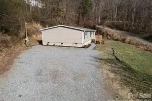 30 Parker Dr, Candler, NC 28715 - Photo 2