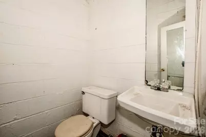 2327 Shelton Avenue, Statesville, NC 28677 - Photo 32