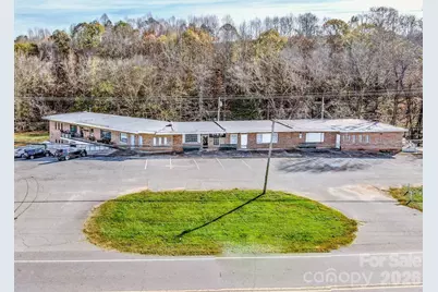 2327 Shelton Avenue, Statesville, NC 28677 - Photo 1