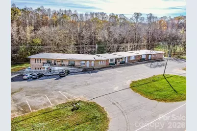 2327 Shelton Avenue, Statesville, NC 28677 - Photo 2