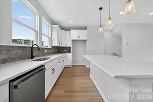 212 Ferebee Pl, Charlotte, NC 28213 - Photo 4