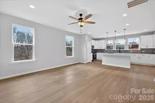 212 Ferebee Pl, Charlotte, NC 28213 - Photo 10