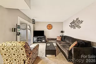 7031 Stonington Ln, Charlotte, NC 28227 - Photo 2