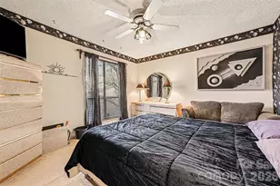 7031 Stonington Ln, Charlotte, NC 28227 - Photo 22