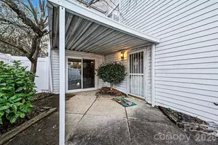 7031 Stonington Ln, Charlotte, NC 28227 - Photo 30