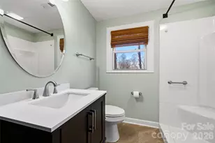 718 2nd Ave NE, Conover, NC 28613 - Photo 18