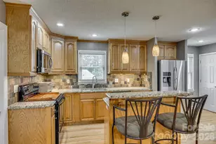 109 Falling Leaf Ln, Mount Holly, NC 28120 - Photo 8