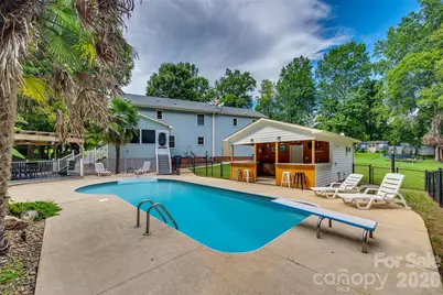 109 Falling Leaf Lane, Mount Holly, NC 28120 - Photo 2
