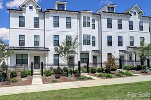 4202 Alexander Vw Dr, Charlotte, NC 28226 - Photo 1